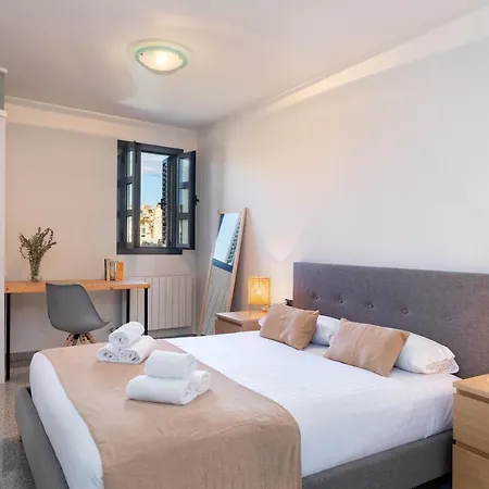 شقة Flateli Placa Catalunya 10 *