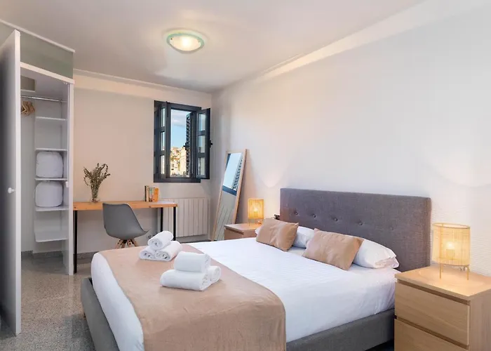 Appartement Flateli Placa Catalunya 10 *